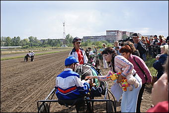 19 августа 2007г., Барнаул   Конно-спортивные состязания на "Кубок губернатора" (фото Кристины Красниковой)