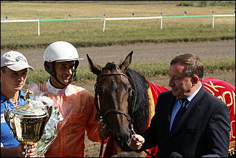 19 августа 2007г., Барнаул   Конно-спортивные состязания на "Кубок губернатора" (фото Кристины Красниковой)