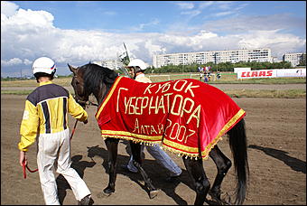19 августа 2007г., Барнаул   Конно-спортивные состязания на "Кубок губернатора" (фото Кристины Красниковой)