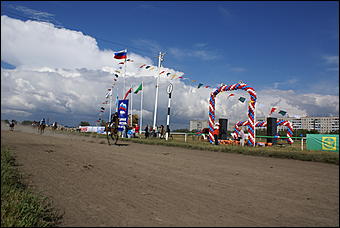 19 августа 2007г., Барнаул   Конно-спортивные состязания на "Кубок губернатора" (фото Кристины Красниковой)