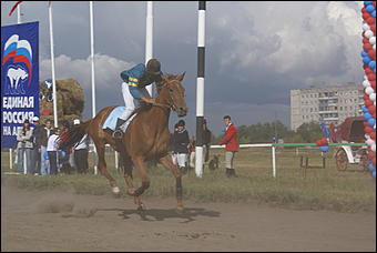 19 августа 2007г., Барнаул   Конно-спортивные состязания на "Кубок губернатора" (фото Кристины Красниковой)