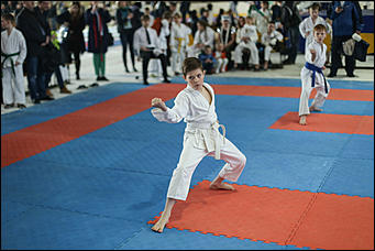 11 мая 2018 г., Барнаул. Екатерина Смолихина   Каратэ-пацан: как спортсмены со всей Азии съехались на турнир в Барнаул