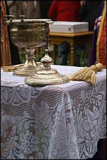 23 мая 2009 г., Барнаул   Установка позолоченного купола на Знаменском храме в Барнауле