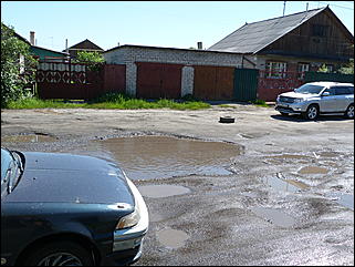 16 июня 2011 г., Барнаул   "Многострадальная" улица Кутузова