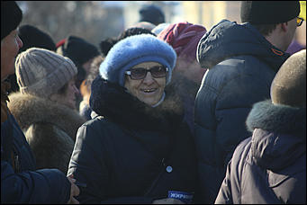 12 декабря 2017 г., Барнаул. Екатерина Смолихина   Как ЛДПР привезли в Барнауле "На-На" и ярмарку Жириновского 