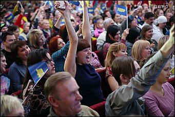 12 декабря 2017 г., Барнаул. Екатерина Смолихина   Как ЛДПР привезли в Барнауле "На-На" и ярмарку Жириновского 