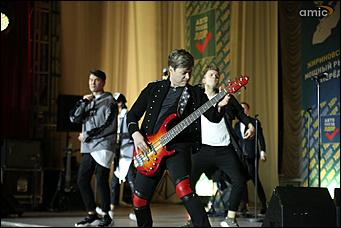 12 декабря 2017 г., Барнаул. Екатерина Смолихина   Как ЛДПР привезли в Барнауле "На-На" и ярмарку Жириновского 