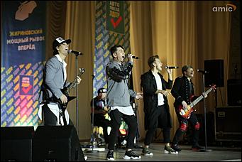 12 декабря 2017 г., Барнаул. Екатерина Смолихина   Как ЛДПР привезли в Барнауле "На-На" и ярмарку Жириновского 