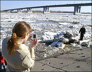 9 апреля 2007 г., Барнаул   Ледоход на Оби