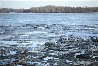 13 апреля 2018 г., Барнаул. Екатерина Смолихина   Барнаульский ледоход на День космонавтики