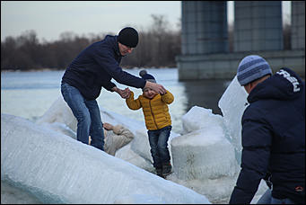 13 апреля 2018 г., Барнаул. Екатерина Смолихина   Барнаульский ледоход на День космонавтики