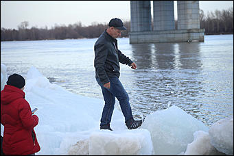 13 апреля 2018 г., Барнаул. Екатерина Смолихина   Барнаульский ледоход на День космонавтики