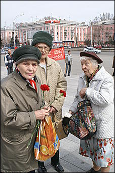 22 апреля 2009г., Барнаул   Митинг коммунистов в день рождения Ленина  