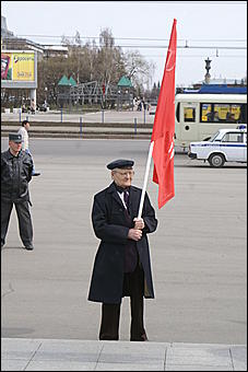 22 апреля 2009г., Барнаул   Митинг коммунистов в день рождения Ленина  