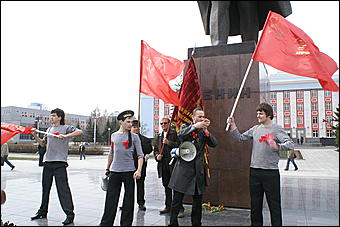 22 апреля 2009г., Барнаул   Митинг коммунистов в день рождения Ленина  