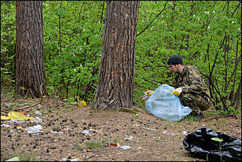 1 июнь 2013 г., Барнаул   Уникальный ленточный бор стал чище (фото А. Баулина)