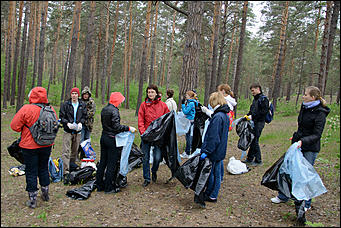 1 июнь 2013 г., Барнаул   Уникальный ленточный бор стал чище (фото А. Баулина)