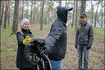 1 июнь 2013 г., Барнаул   Уникальный ленточный бор стал чище (фото А. Баулина)
