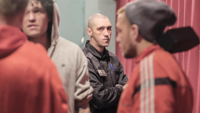 28 декабрь 2019 г., Барнаул, Вячеслав Мельников   Везде жизнь. Снегурочка в гостях у заключенных