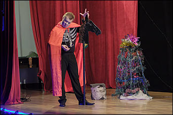 28 декабрь 2019 г., Барнаул, Вячеслав Мельников Везде жизнь. Снегурочка в гостях у заключенных