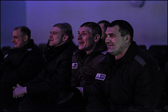 28 декабрь 2019 г., Барнаул, Вячеслав Мельников Везде жизнь. Снегурочка в гостях у заключенных