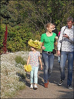 18 сентября 2011 г., Барнаул   Барнаульцы на прогулке в НИИ им. Лисавенко