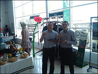 11 июня 2015г, Барнаул   В Барнауле открылся новый автосалон УАЗ! 