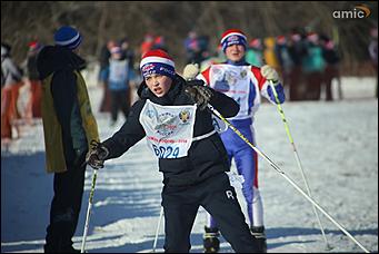 11 февраля 2018 г., Барнаул. Екатерина Смолихина   Солнце, лыжи, Барнаул: более тысячи горожан пришли на "Лыжню России"