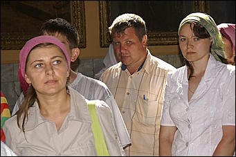 3 - 5 июля 2007 г., Барнаул   В Покровском соборе Барнаула открыт доступ к святым мощам Апостола Луки