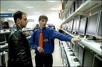 29 марта 2008 г., Барнаул   Открытие первого в Барнауле Компьютер-центра DNS