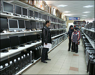 29 марта 2008 г., Барнаул   Открытие первого в Барнауле Компьютер-центра DNS