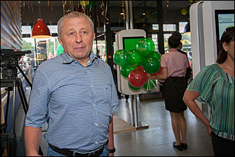 1 июль 2016 г., Барнаул © Амител Вячеслав Мельников   Как открывали первый в Барнауле  McDonald's 