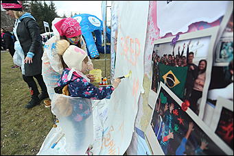 29 апреля 2018 г., Бирюзовая Катунь. Екатерина Смолихина   Праздника цветение: как маральник собрал на Алтае тысячи туристов