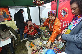 29 апреля 2018 г., Бирюзовая Катунь. Екатерина Смолихина   Праздника цветение: как маральник собрал на Алтае тысячи туристов