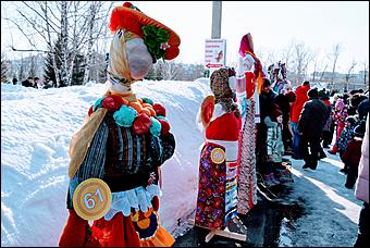 1 марта 2020 г., Барнаул. Екатерина Смолихина   Гуляй, народ! Как барнаульцы отпраздновали Масленицу