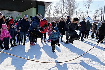 1 марта 2020 г., Барнаул. Екатерина Смолихина   Гуляй, народ! Как барнаульцы отпраздновали Масленицу