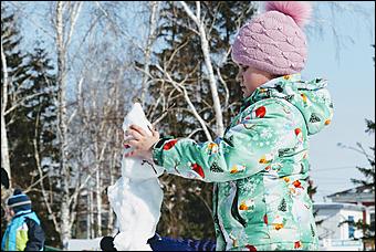 1 марта 2020 г., Барнаул. Екатерина Смолихина   Гуляй, народ! Как барнаульцы отпраздновали Масленицу