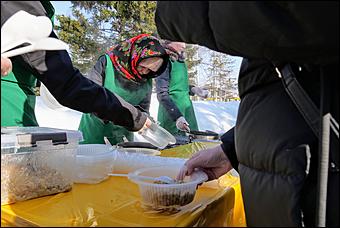 1 марта 2020 г., Барнаул. Екатерина Смолихина   Гуляй, народ! Как барнаульцы отпраздновали Масленицу