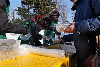 1 марта 2020 г., Барнаул. Екатерина Смолихина   Гуляй, народ! Как барнаульцы отпраздновали Масленицу