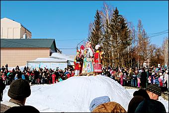 1 марта 2020 г., Барнаул. Екатерина Смолихина   Гуляй, народ! Как барнаульцы отпраздновали Масленицу