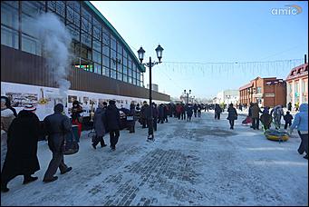 18 февраля 2018 г., Барнаул. Екатерина Смолихина   Блины, хороводы и чучела: как барнаульцы отметили Масленицу