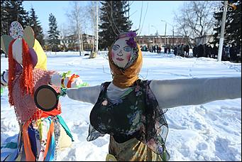 18 февраля 2018 г., Барнаул. Екатерина Смолихина   Блины, хороводы и чучела: как барнаульцы отметили Масленицу