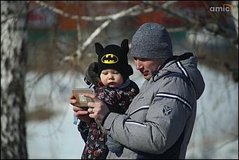 10 марта 2019 г., Барнаул. Екатерина Смолихина   Забег петухов, метание блинов и сжигание чучела: масленичные гулянья в Барнауле