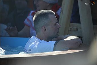 10 марта 2019 г., Барнаул. Екатерина Смолихина   Забег петухов, метание блинов и сжигание чучела: масленичные гулянья в Барнауле