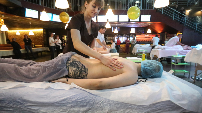 25 октября 2017 г., Барнаул. Екатерина Смолихина   Золотые руки: чемпионат Сибири по массажу прошел в Барнауле