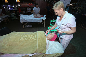 25 октября 2017 г., Барнаул. Екатерина Смолихина   Золотые руки: чемпионат Сибири по массажу прошел в Барнауле