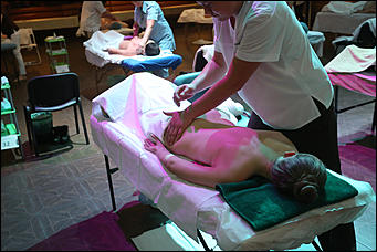 25 октября 2017 г., Барнаул. Екатерина Смолихина   Золотые руки: чемпионат Сибири по массажу прошел в Барнауле