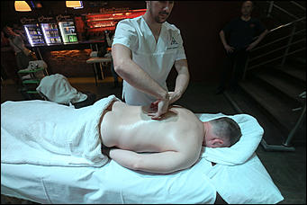 25 октября 2017 г., Барнаул. Екатерина Смолихина   Золотые руки: чемпионат Сибири по массажу прошел в Барнауле