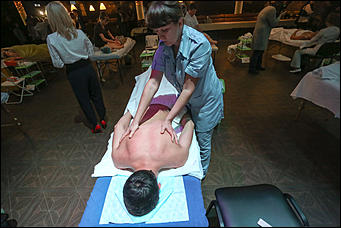 25 октября 2017 г., Барнаул. Екатерина Смолихина   Золотые руки: чемпионат Сибири по массажу прошел в Барнауле