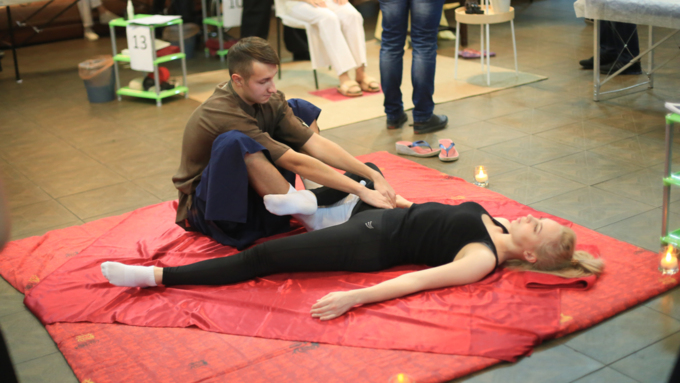 18 октября 2018 г., Барнаул. Екатерина Смолихина   Гладили, мяли, щипали: как в Барнауле состязались лучшие массажисты Сибири